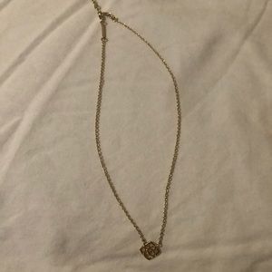 Kendra Scott necklace